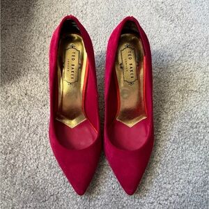 Ted Baker Fuchsia Suede Heels